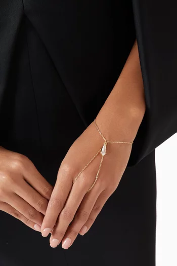 Lumina Solitaire Hand Chain in Gold-filled Metal