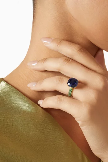 Cushion-cut Sapphire Cocktail Ring in 18kt Yellow Gold