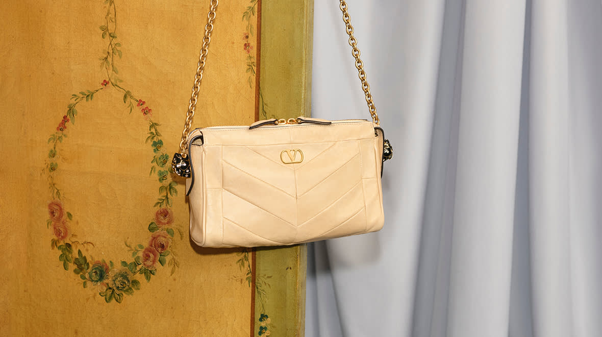 Valentino Spring26-D11 NoLogo 1180px x 660px 15