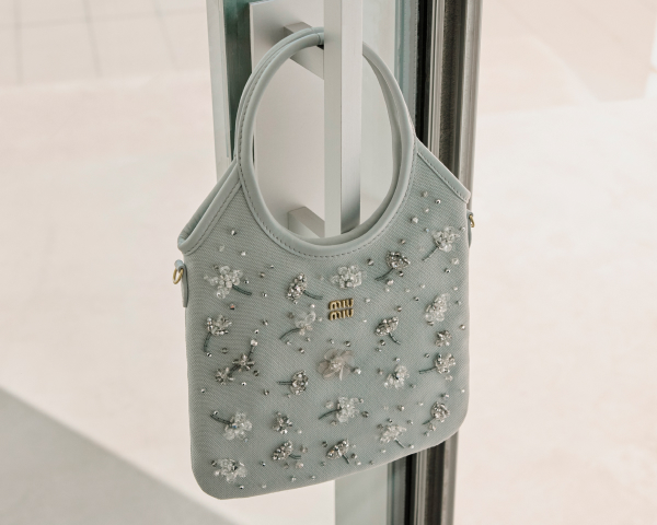 Buy Coach Neutral Double Zip Shoulder Bag in Signature Canvas For