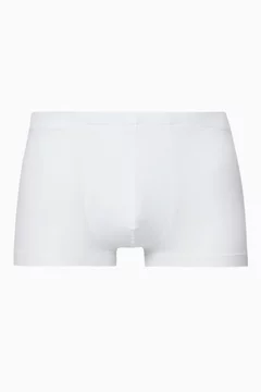 أبيض