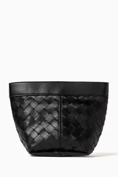 サンダル・ミュール Bottega Veneta POUCH FLIP FLAP SMALL PRISM Buy Bottega Veneta Black Small Flip Flap Prism Pouch in
