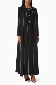 أسود