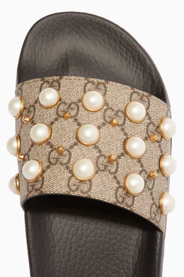 Gucci supreme top pearl slides