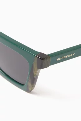 Burberry top retro sunglasses
