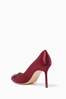 Manolo blahnik hangisi 90 shop