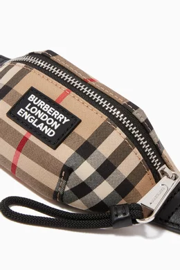 Burberry bum bag deals