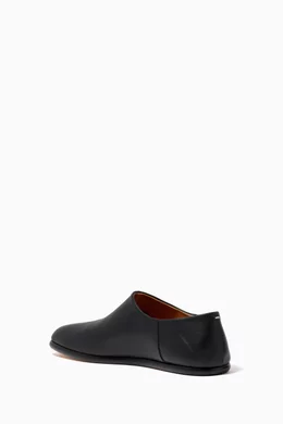 Buy Maison Margiela Black Tabi Slip on Shoes in Leather For Men Online Ounass Saudi