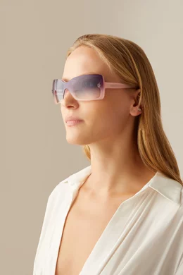 CHANEL ombré sunglasses pre-loved. pre-loved Chanel Round Ombre Lucite Sunglasses - Black/Beige  main image 3