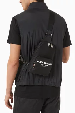 Dolce & Gabbana バックパック&ウエストポーチ DGロゴプリント Buy Dolce & Gabbana Black Small DG Logo Crossbody Backpack in