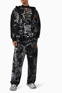 Buy Balenciaga Black Unisex Skater Zip-up Hoodie Medium-fit in