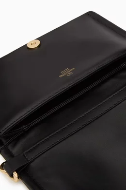 クラッチバッグ VALENTINO GARAVANI 'VLogo Chain' clutch bag Black Valentino Garavani VLogo Chain Clutch Bag in Nappa Leather