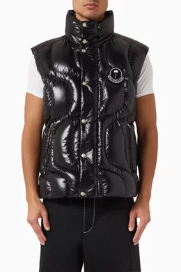 【MONCLER】XPalm Angels Gwenythベスト Gwenyth Down Vest Moncler x Palm Angels in RED - RED | Palm