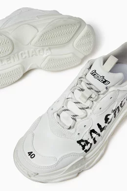 【BALENCIAGA/バレンシアガ】TRIPLE S PAINT LOGO Balenciaga Paint Logo Triple s Sneakers | Black | FARFETCH