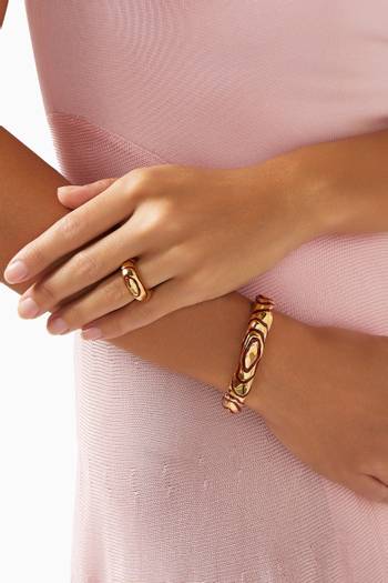 hover state of Wave Bangle in 18kt Gold-plated Brass