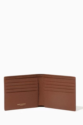 محفظة إيست/ويست جلد بحروف الماركة بتصميم صغير
