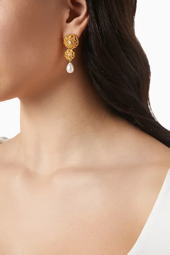 Dangling Drop Earrings in Gold-plated Brass & Pearls