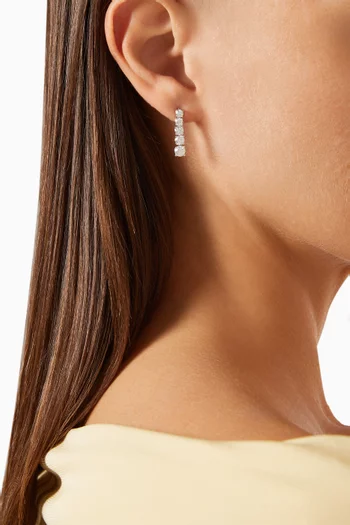 Diamond Drop Earrings in 18kt White Gold