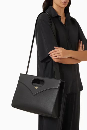 Medium Diamond Tote Bag in Leather