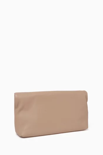 Pillow Clutch in Nappa