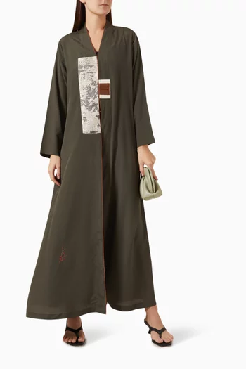 Abstract-patch Abaya in Crepe