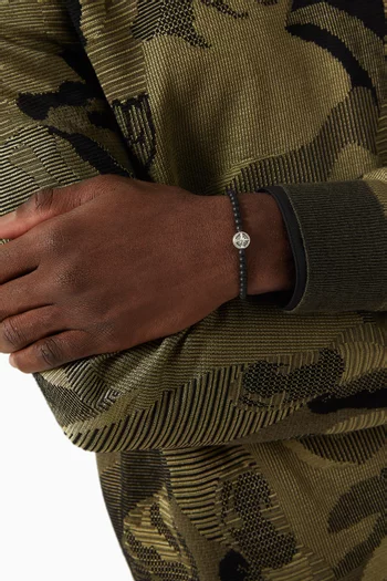 سوار بتصميم مسبحة وخرز عقيق أسود وحلية بوصلة فضة إسترلينية