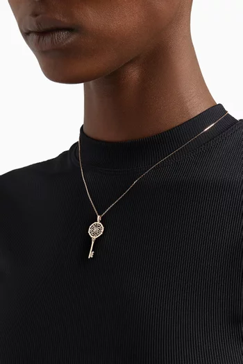 قلادة مفتاح تراث ذهب وردي عيار 18‏ بدلاية صغيرة مرصعة بماس