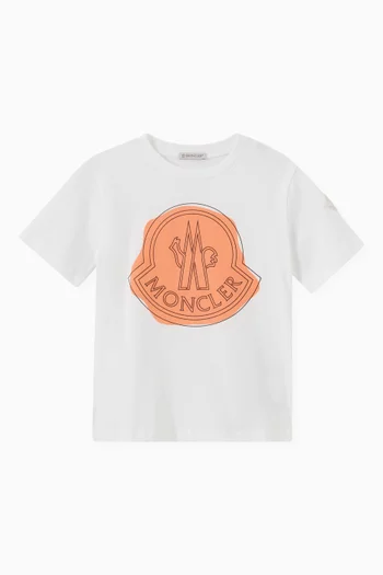 تي شيرت جيرسيه بشارة بشعار الماركة بلون مغاير