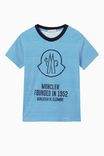 تي شيرت قطن جيرسيه بطبعة خطوط وشعار الماركة