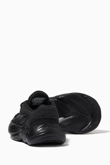 Ozelia Sneakers in Textile    