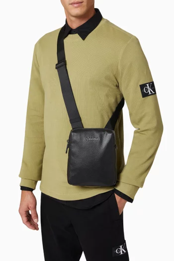 Crossbody Bag in Recycled Faux Leather 