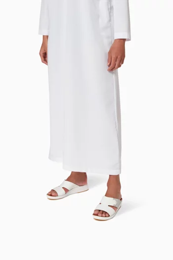 حذاء مفتوح لاترال غرافيتا جلد عجل ناعم بنقشة حروف الماركة