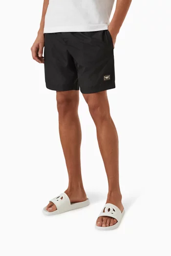 حذاء مفتوح بشعار الماركة بتصميم مفرغ مطاط