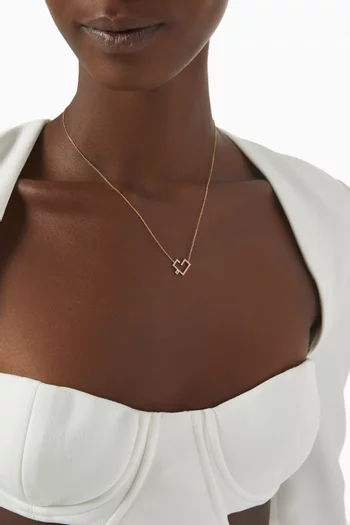 قلادة حب صغيرة مرصعة بزمرد وماس ذهب أصفر عيار 18