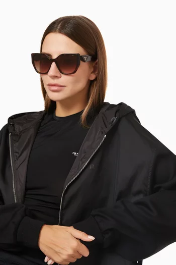 Cat Eye Sunglasses in Acetate