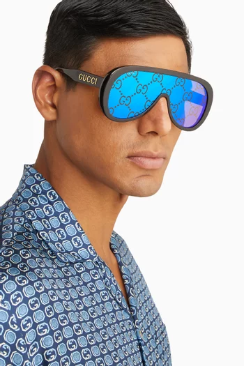 نظارة شمسية بشعار الماركة وإطار أسيتات بتقنية الحقن