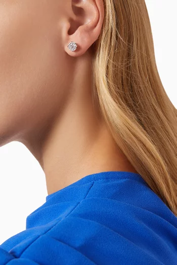 Round-cut Diamond Stud Earrings in 18kt White Gold