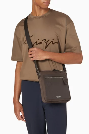 Shoulder Bag in Nylon