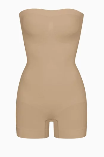 بودي سوت بطول منتصف الفخذ بدون حمالات سيمليس سكلبت