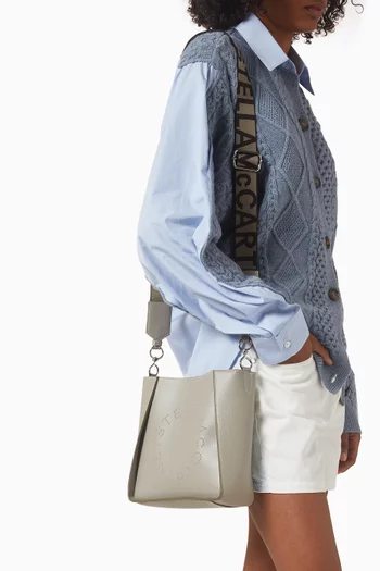 حقيبة كتف ستيلا ميني بشعار الماركة جلد نابا صناعي صديق للبيئة