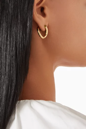 Medium Wave Hoop Earrings in 23kt Gold-plated Sterling Silver