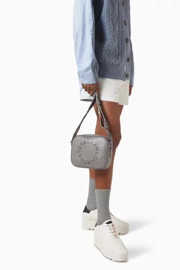 حقيبة كاميرا صغيرة بثقوب جلد حبيبي صديق للبيئة