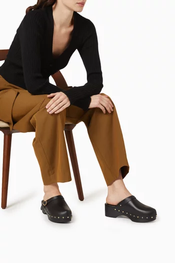 حذاء مفتوح كلاسيكي من الخلف بمقدمة مغلقة جلد