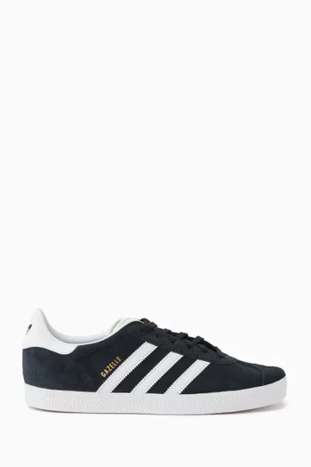 Gazelle Shoes in Suede