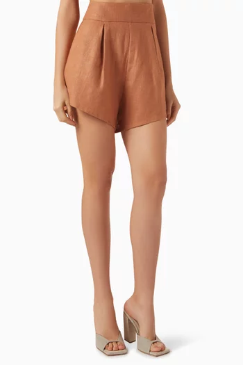 Grand Pois Pleated Shorts in Ramie-blend