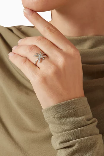Small Daw Diamond Ring in 18kt White Gold