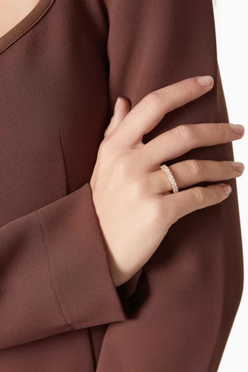 Thalj Diamond Ring in 18kt Rose Gold