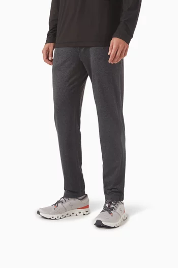 Cloud X 4 Sneakers in Mesh