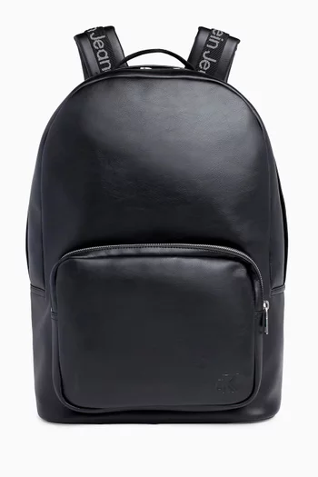 Round Backpack in Faux-leather
