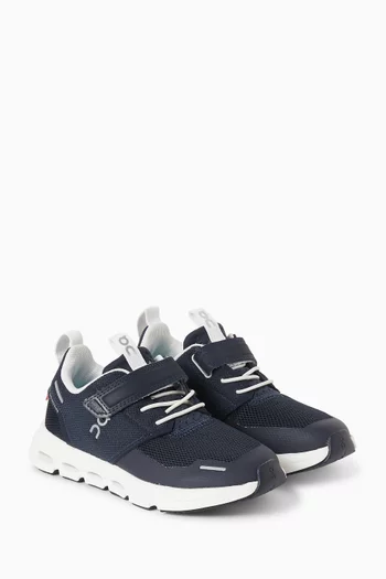 سنيكرز كلاود بلاي قماش شبكي